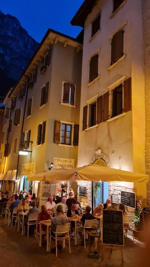 Appartamento Sunrise - Centro Storico N2 Ρίβα ντελ Γκάρντα Εξωτερικό φωτογραφία